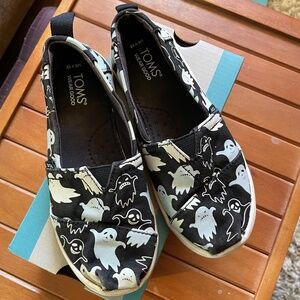 Toms Size 11.5 Kids Shoes